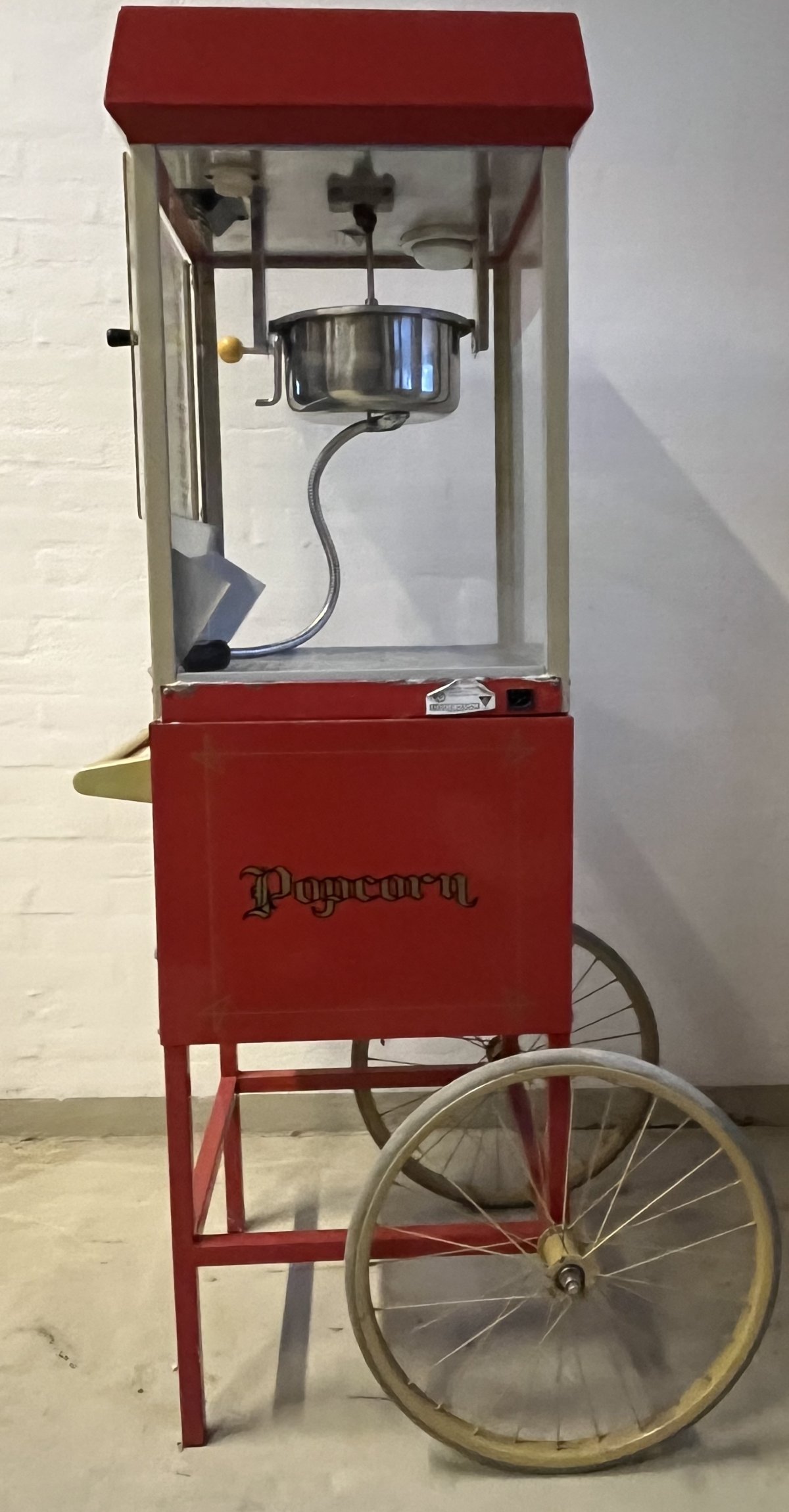 Popcornmaskine på hjul - Slush-ice -Popcorn - Soft-ice - Nordvest Telt ...